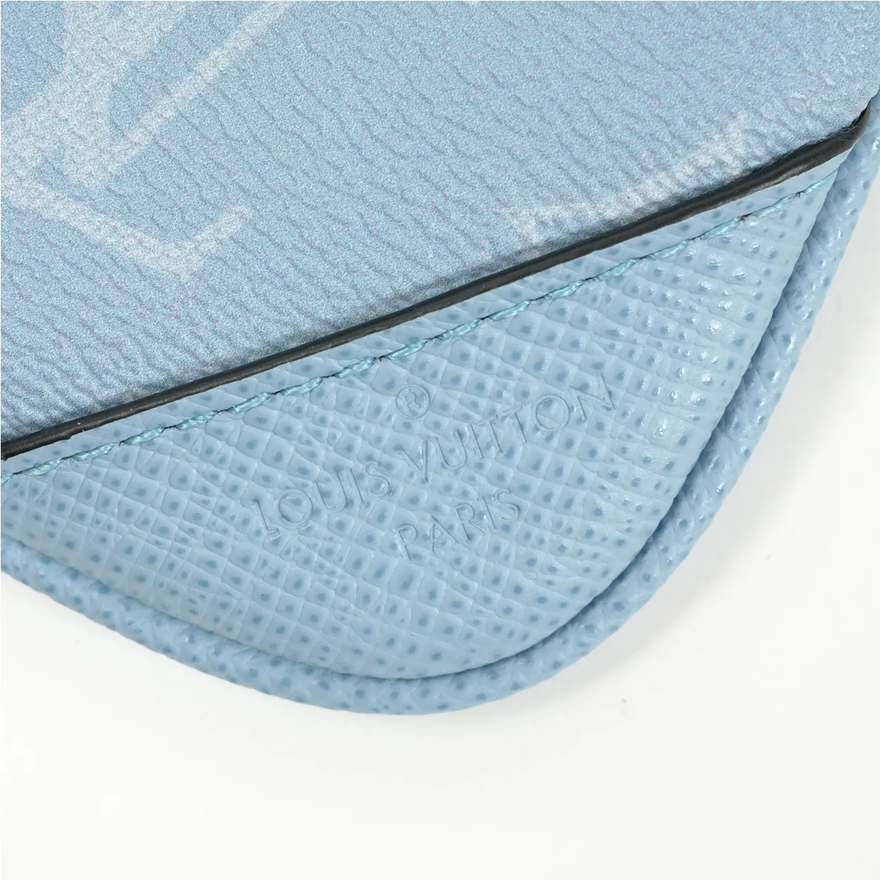 LV Trio Messenger