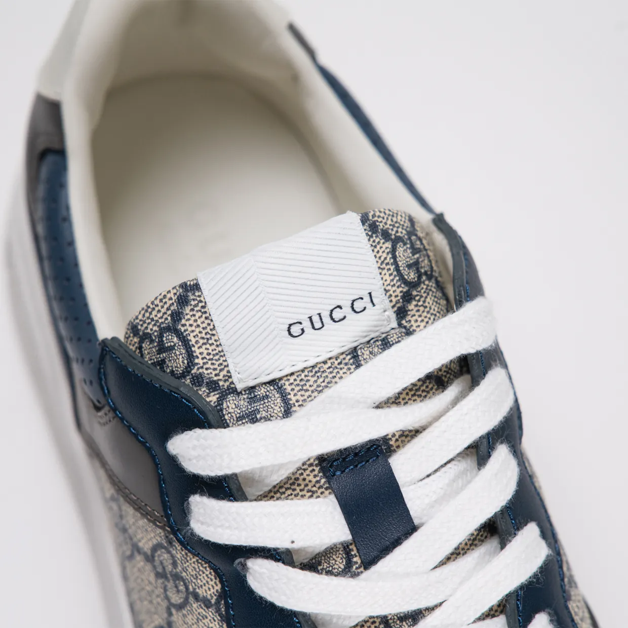 Chunky Sneaker with GG