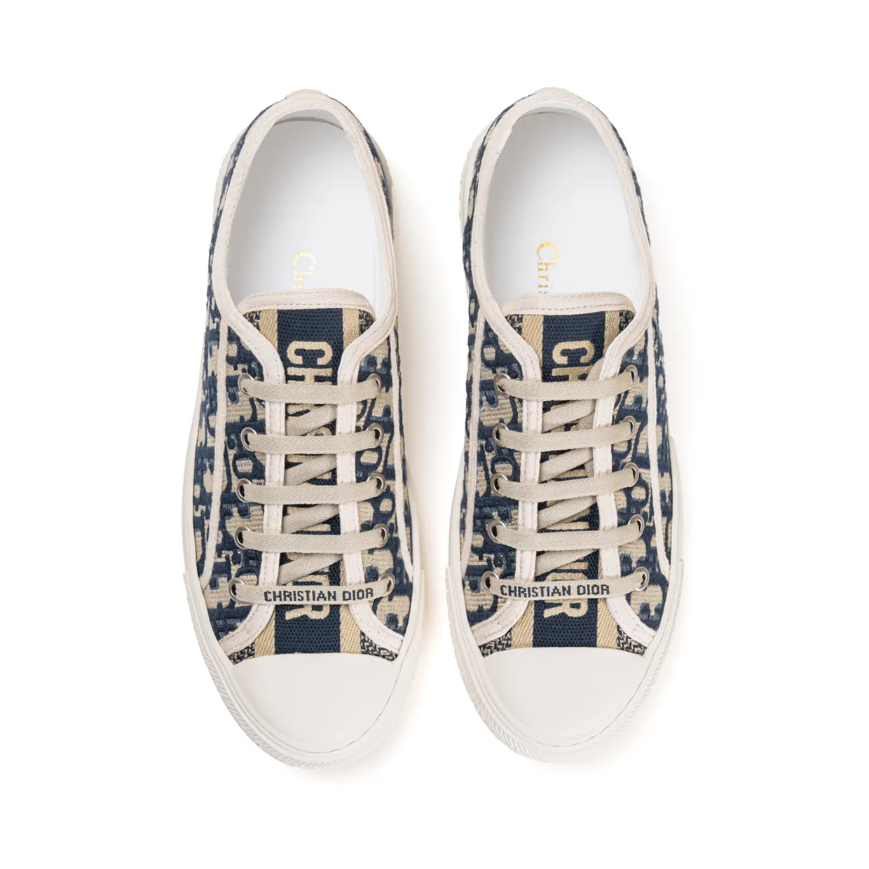 Walk'N'D Embroidered Canvas Low Sneakers