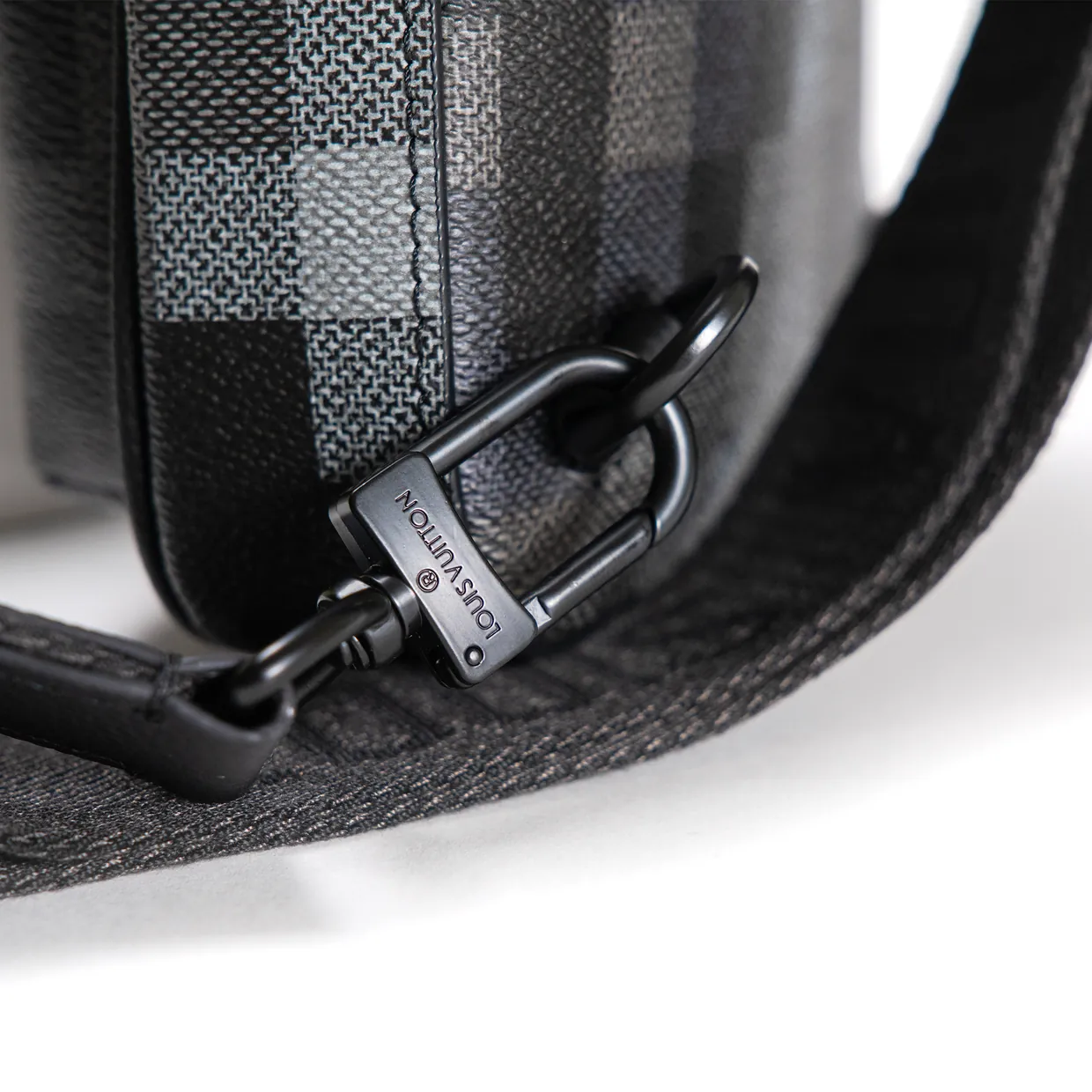 Avenue Slingbag