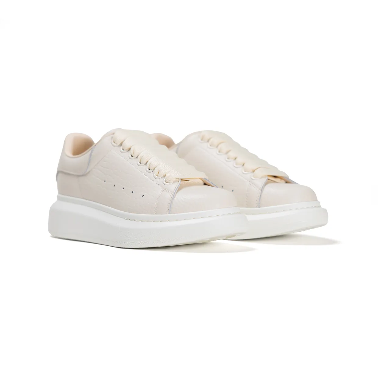 Oversized Low-Top Sneaker
