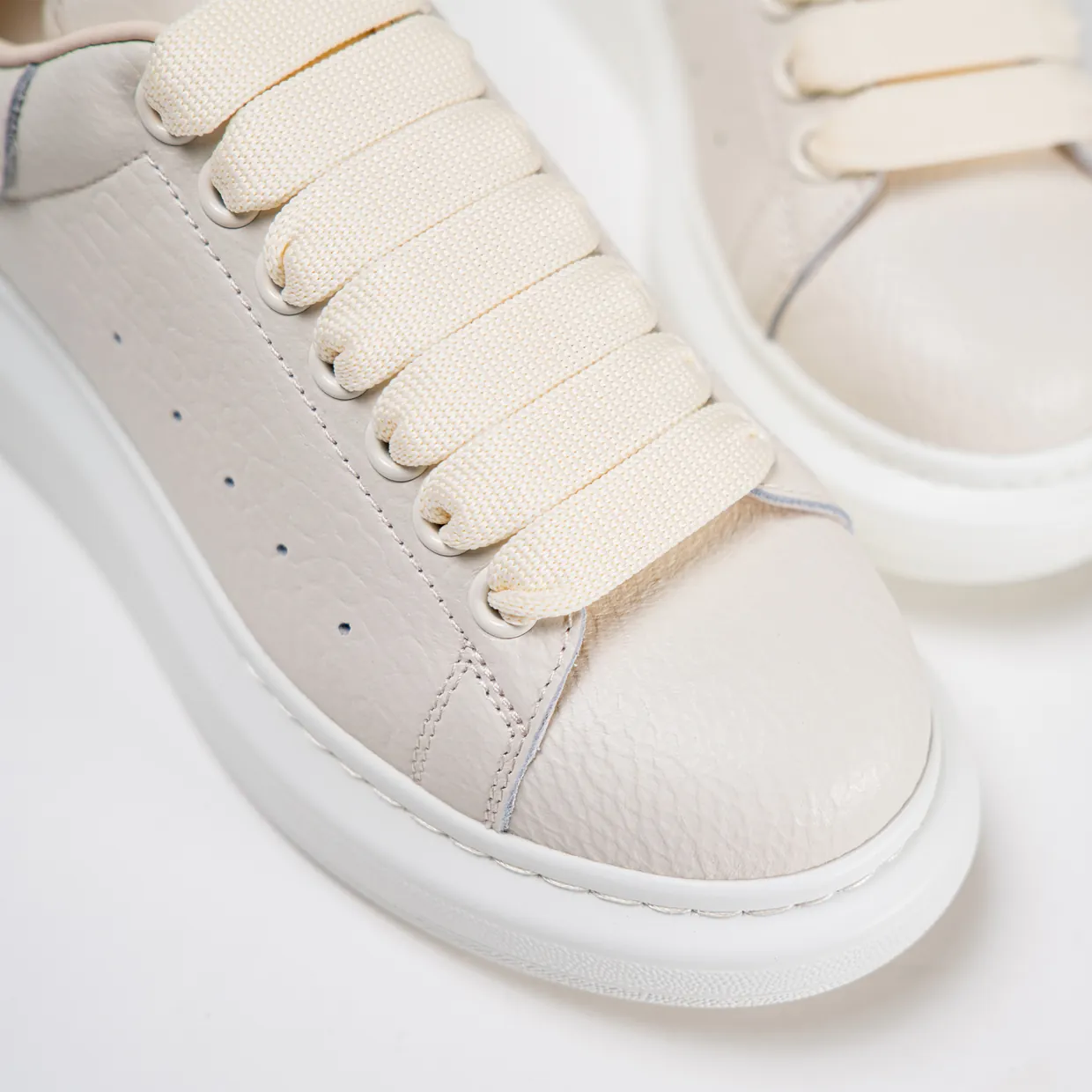 Oversized Low-Top Sneaker