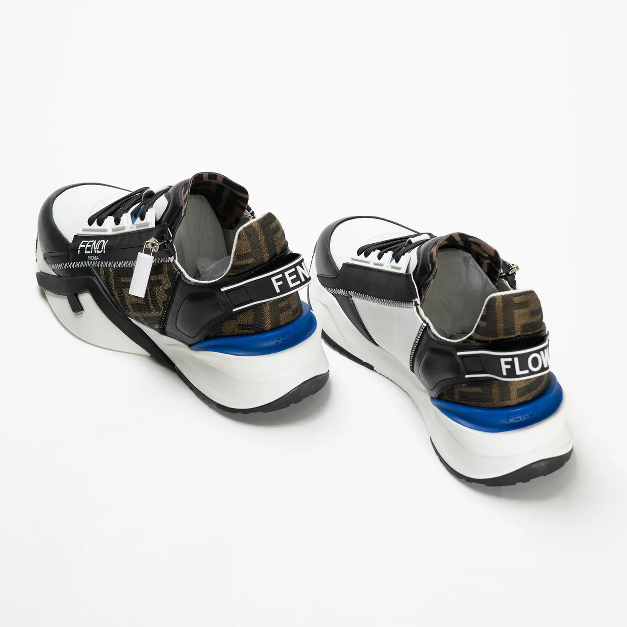 Flow Sneakers