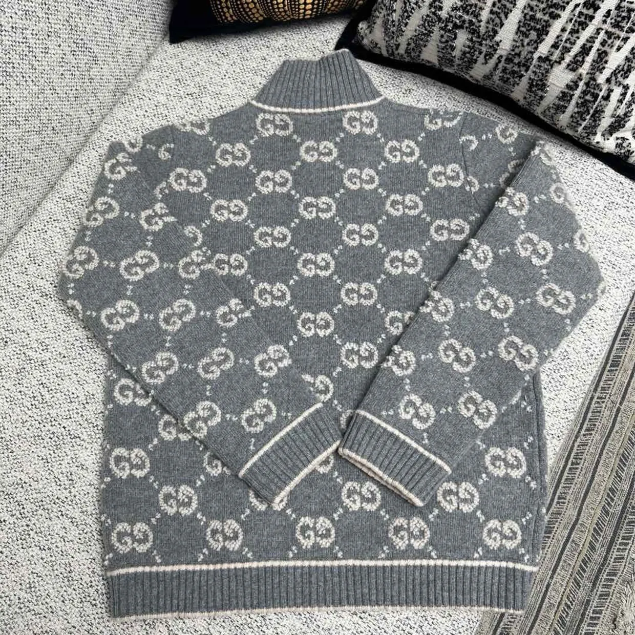 GG Bouclé Stitch Jacquard Cardigan