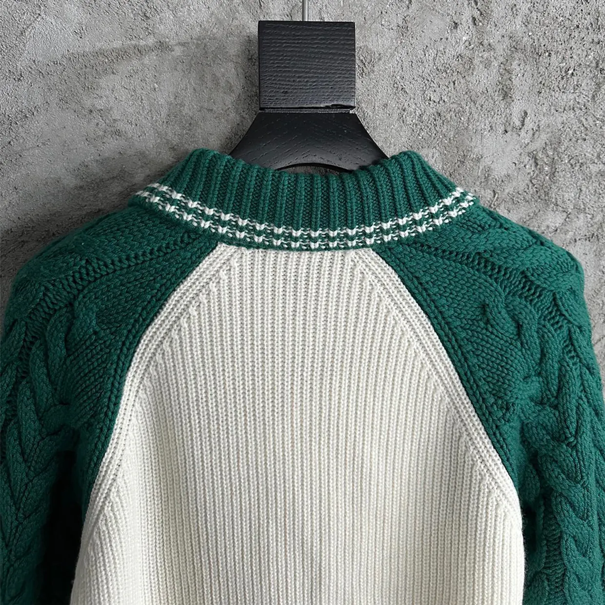Cashmere‑Blend Cable Knit Zip Jumper