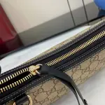 GG Emblem Medium Shoulder Bag