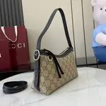 GG Emblem Medium Shoulder Bag