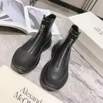 Zip Tread Slick boots